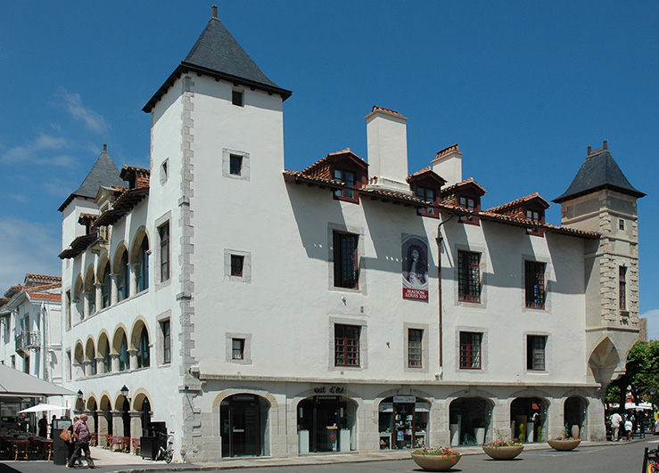 chateau  Louis XIV à saint jean de luz