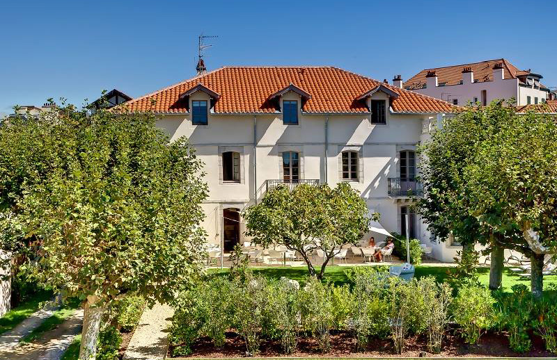 Hôtel de Silhouette-demeure et jardin-Biarritz