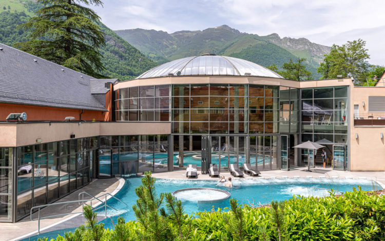 Les Bains du Rocher Cauterets ski