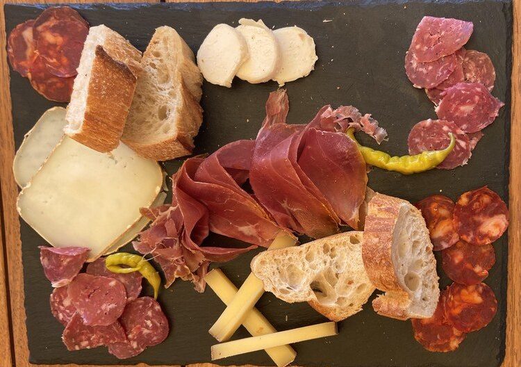 planche-charcuterie-fromage