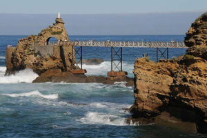 rocher-de-la-vierge-biarritz