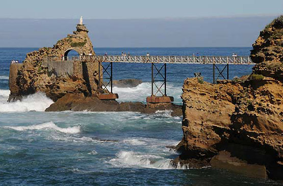 rocher-de-la-vierge-biarritz