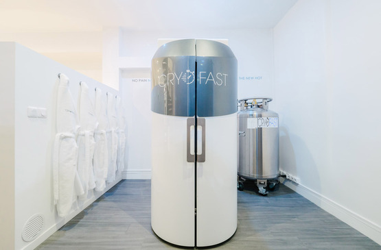 cryofast-biarritz-cryotherapie-machine-corps-entier