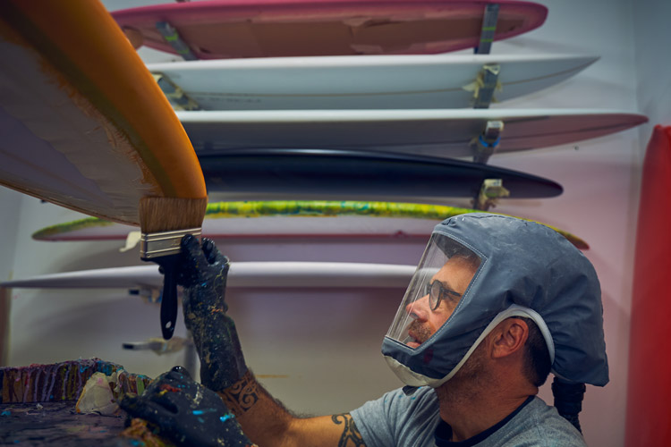 Shaper pays basque Terry Surfboards Peinture Atelier