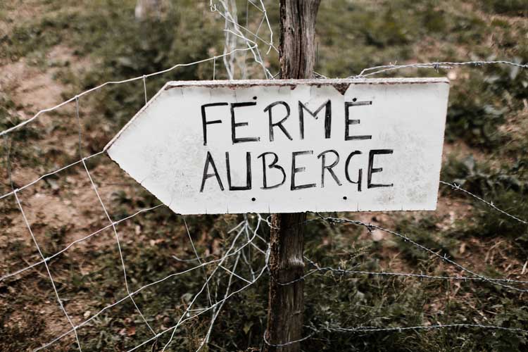 panneau-ferme-auberge-komeiteko-borda