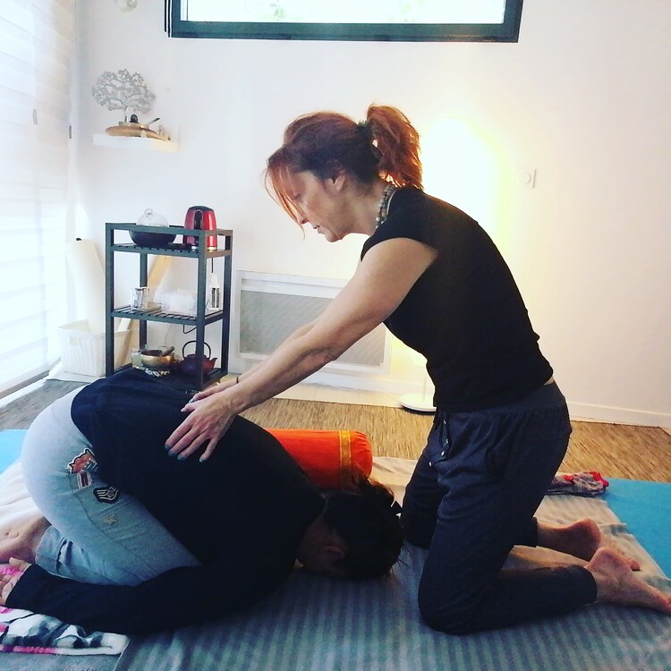 edith-barou-massage-ayurvedique-habille-yoga