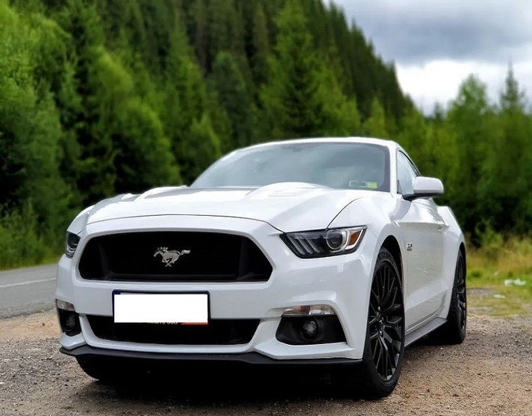 Mustang GT louée par Easy Car Location