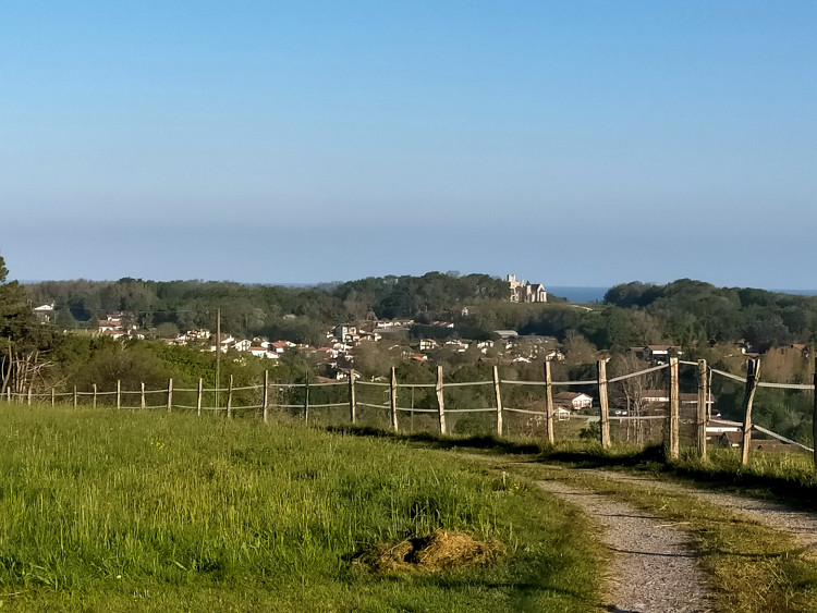 Balade dans la campagne basque avec Hey Ma Trott