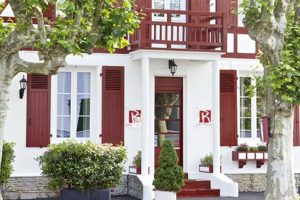 les-rosiers-biarritz-maison-basque-restaurant