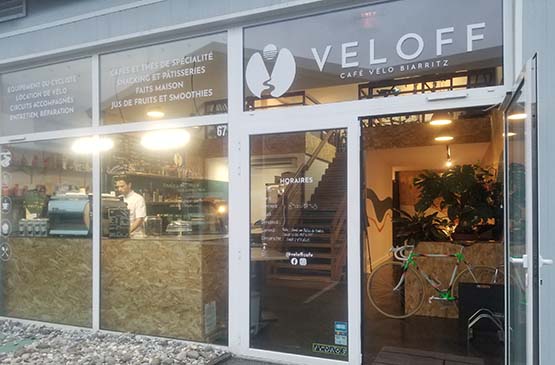 veloff-cafe-biarritz-devanture-velo