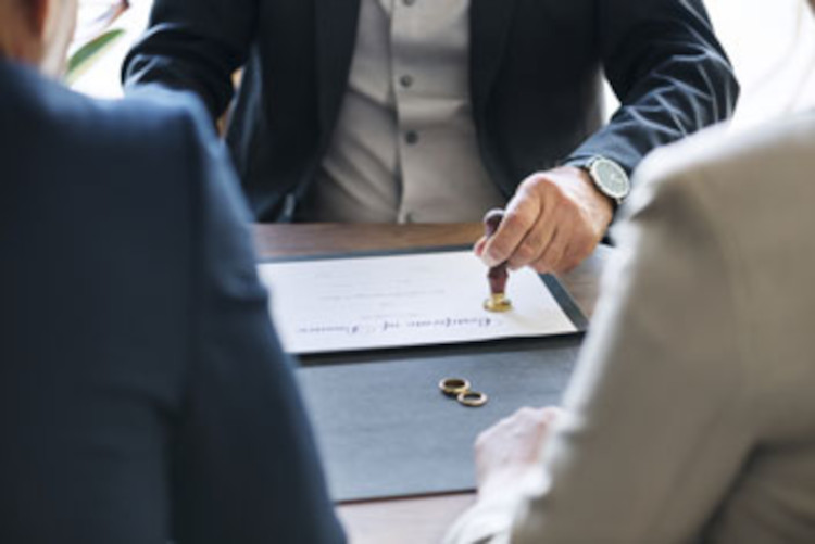 Procédure de divorce devant un avocat