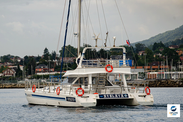 Explore Ocean-catamaran atalaya