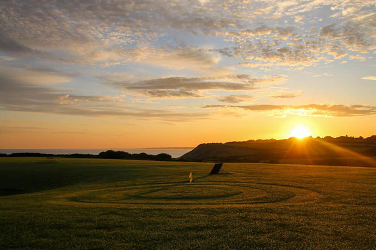 Le Golf la Practice de la Corniche à Urrugne au coucher du soleil