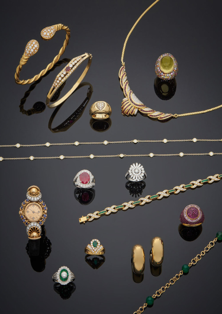 bijoux mis en vente par Biarritz Enchères