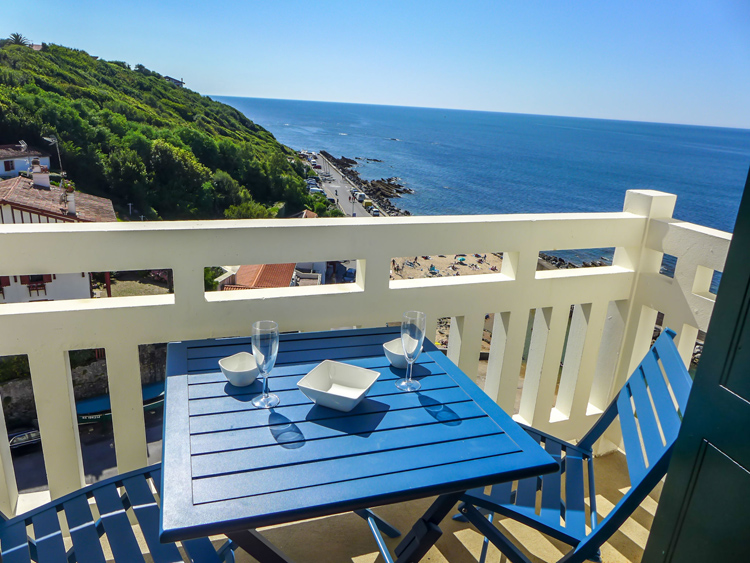 interhome-guethary-appartement-terrasse-vue-ocean