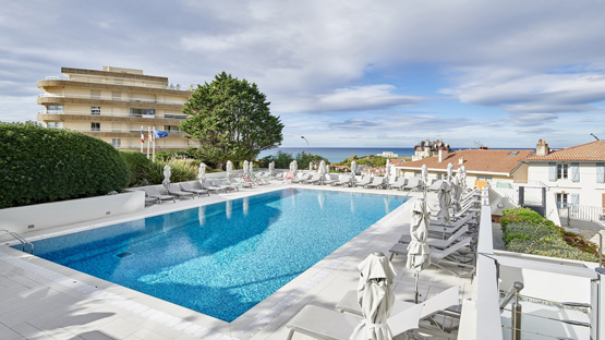 piscine-residence-le-grand-large-biarritz