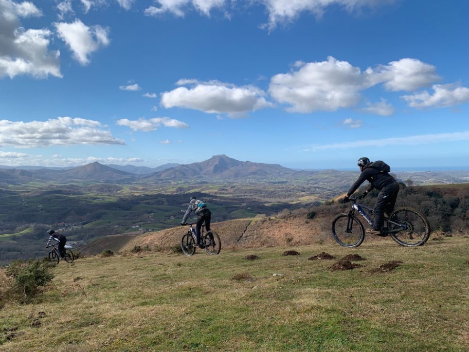 Rando VTT électrique Découvrir le Pays basque Autrement — free download