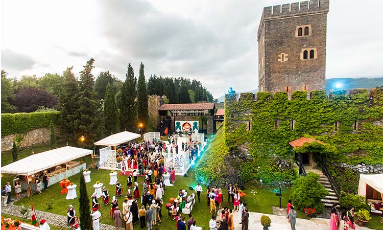 Torre-Loizaga-chateau-medieval-pays-basque-espagnol-evenement-mariage-seminaire