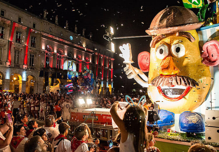 Le corso fêtes de bayonne