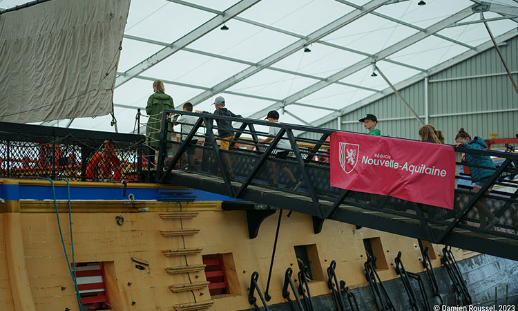 Pour une activité au Pays Basque, embarquez sur l'Hermione au port de Bayonne