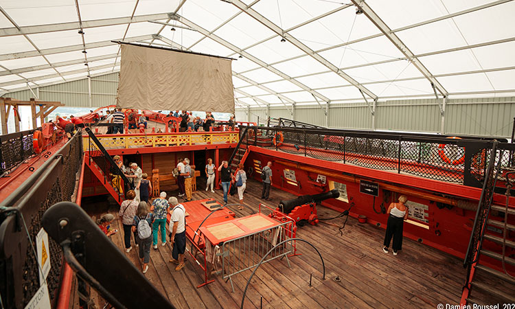 Visite des ponts de L'Hermione, Installée pour Rénovation sur le port de Bayonne à Anglet