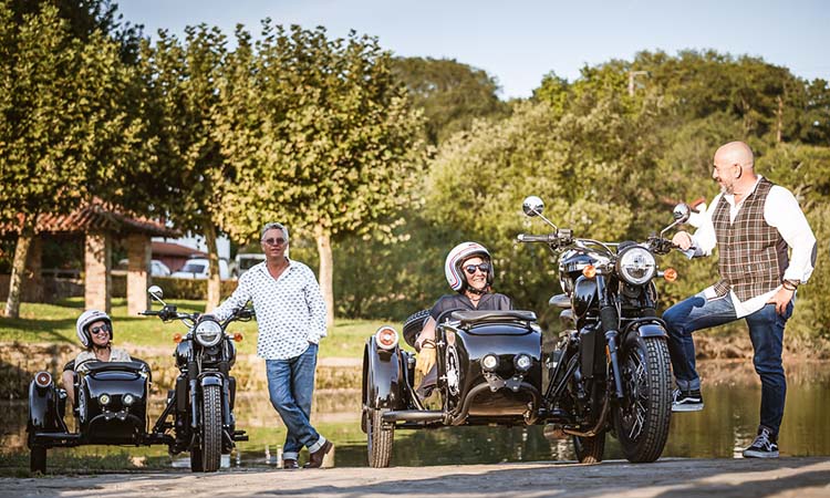 Partagez des moments conviviaux avec Philippe et Pascal, vos guides en Side-Car dans le Pays Basque