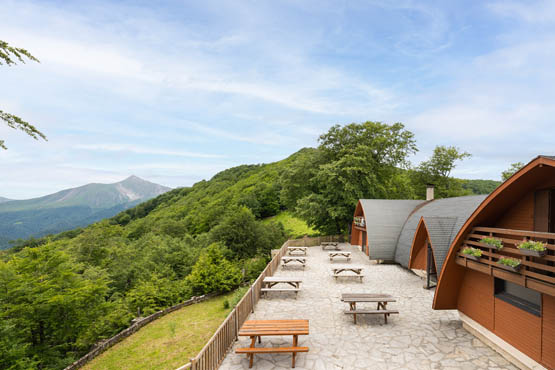 terrasse-restaurant-chalets-iraty.