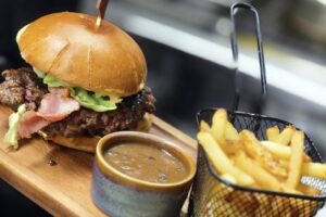 woods-bayonne-burger